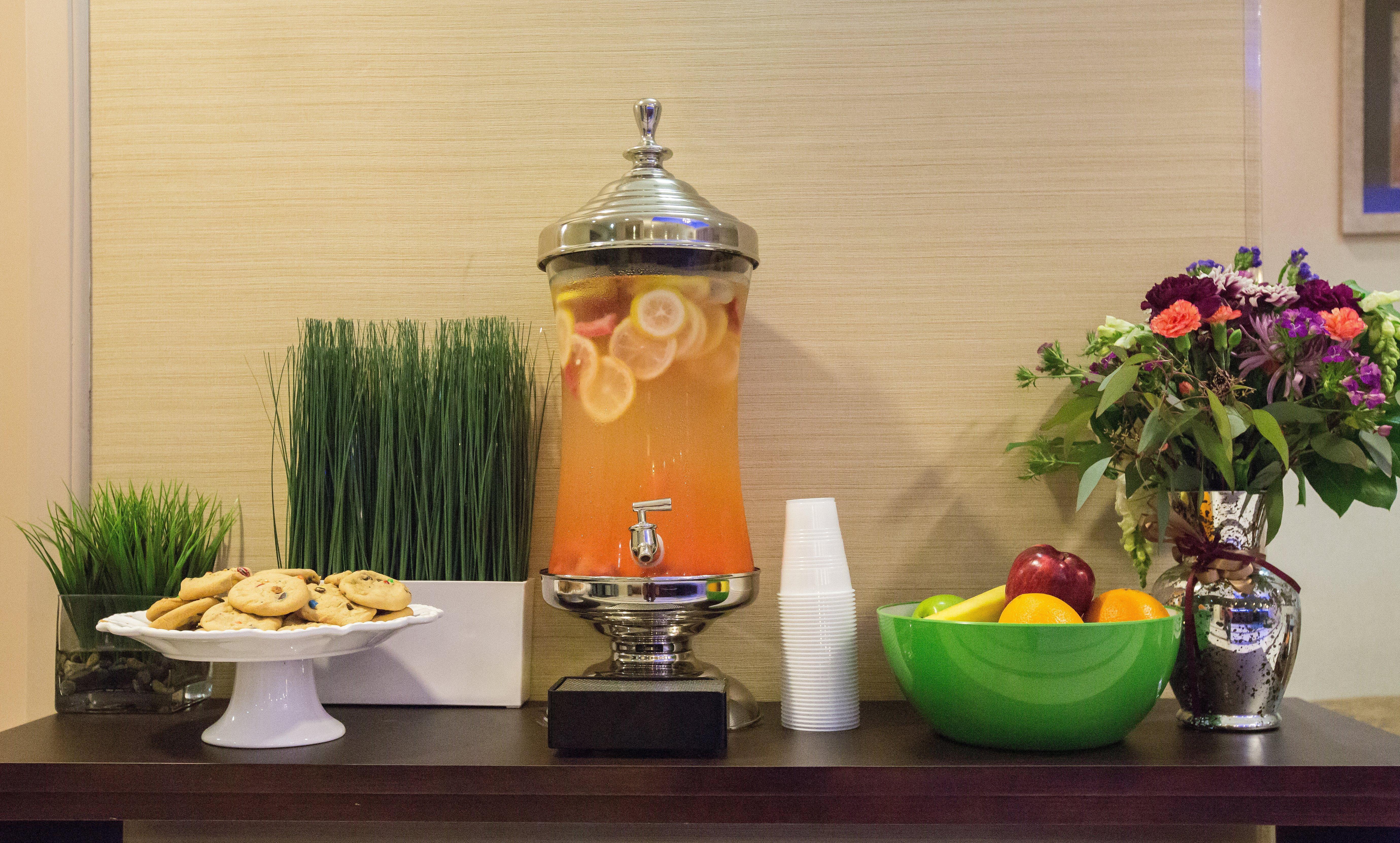 Holiday Inn Express Benicia By Ihg Экстерьер фото