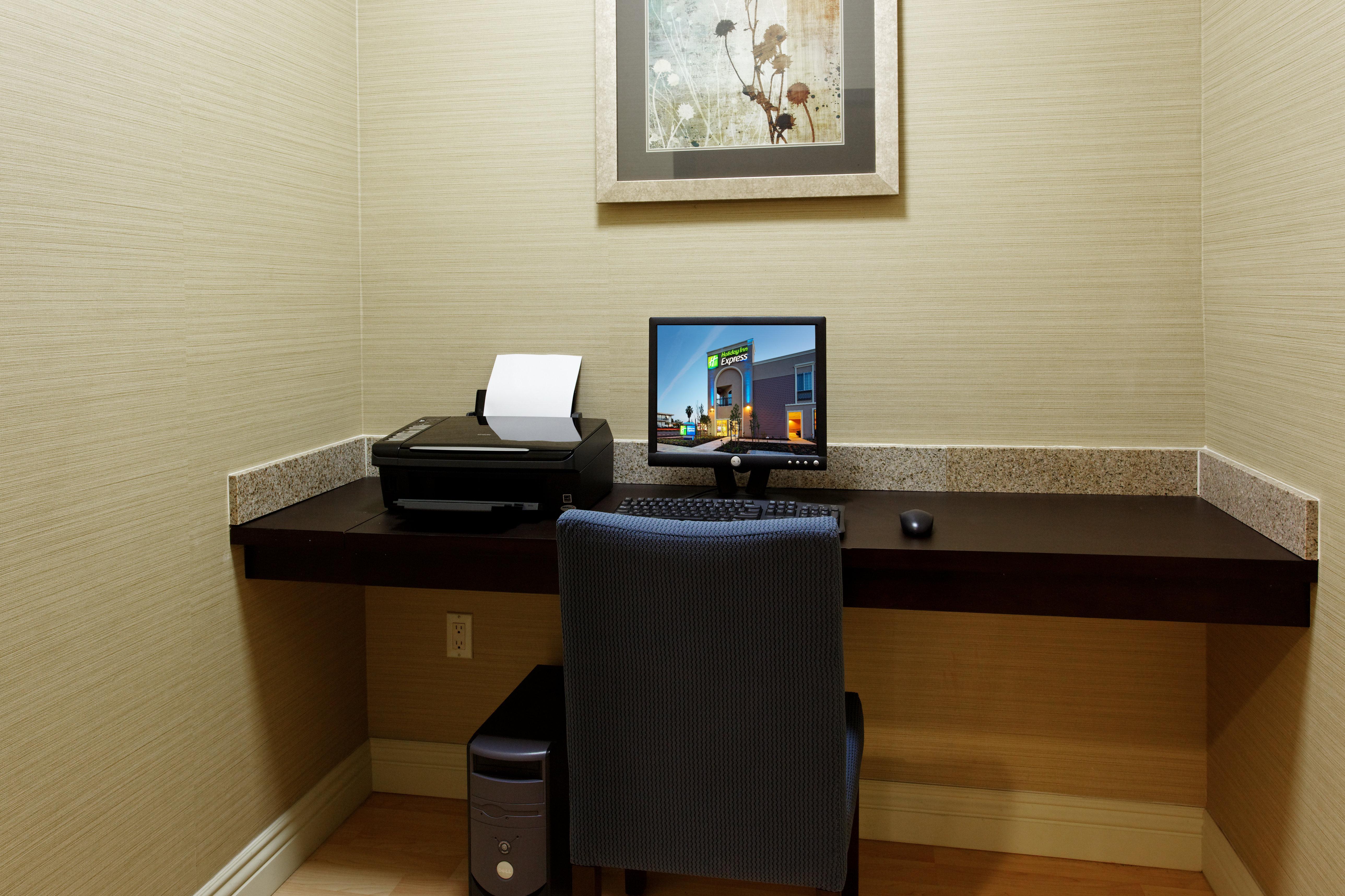 Holiday Inn Express Benicia By Ihg Экстерьер фото